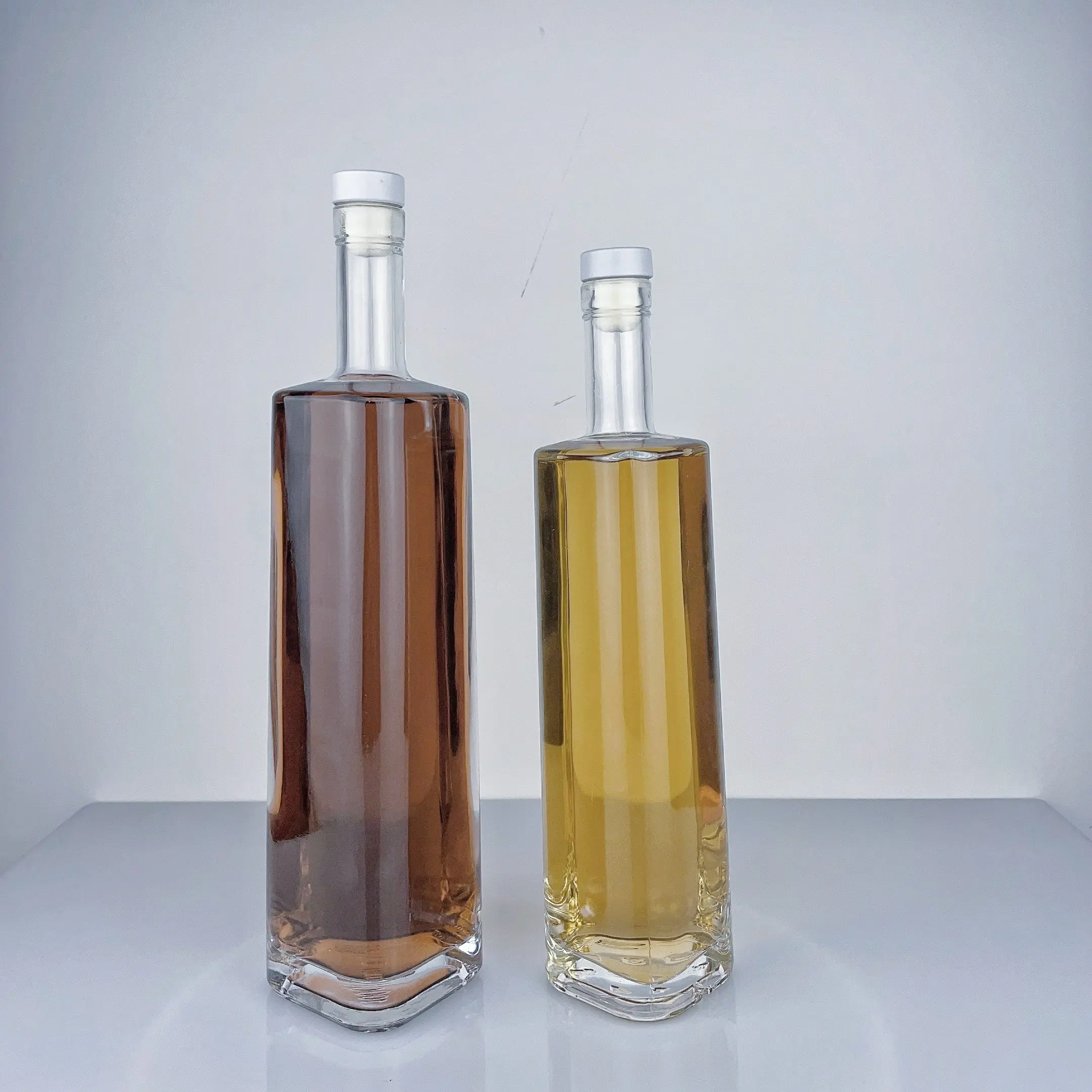 Bottiglie di Vetro da 700ml e 1000ml per Whiskey, Gin, Brandy e Vodka