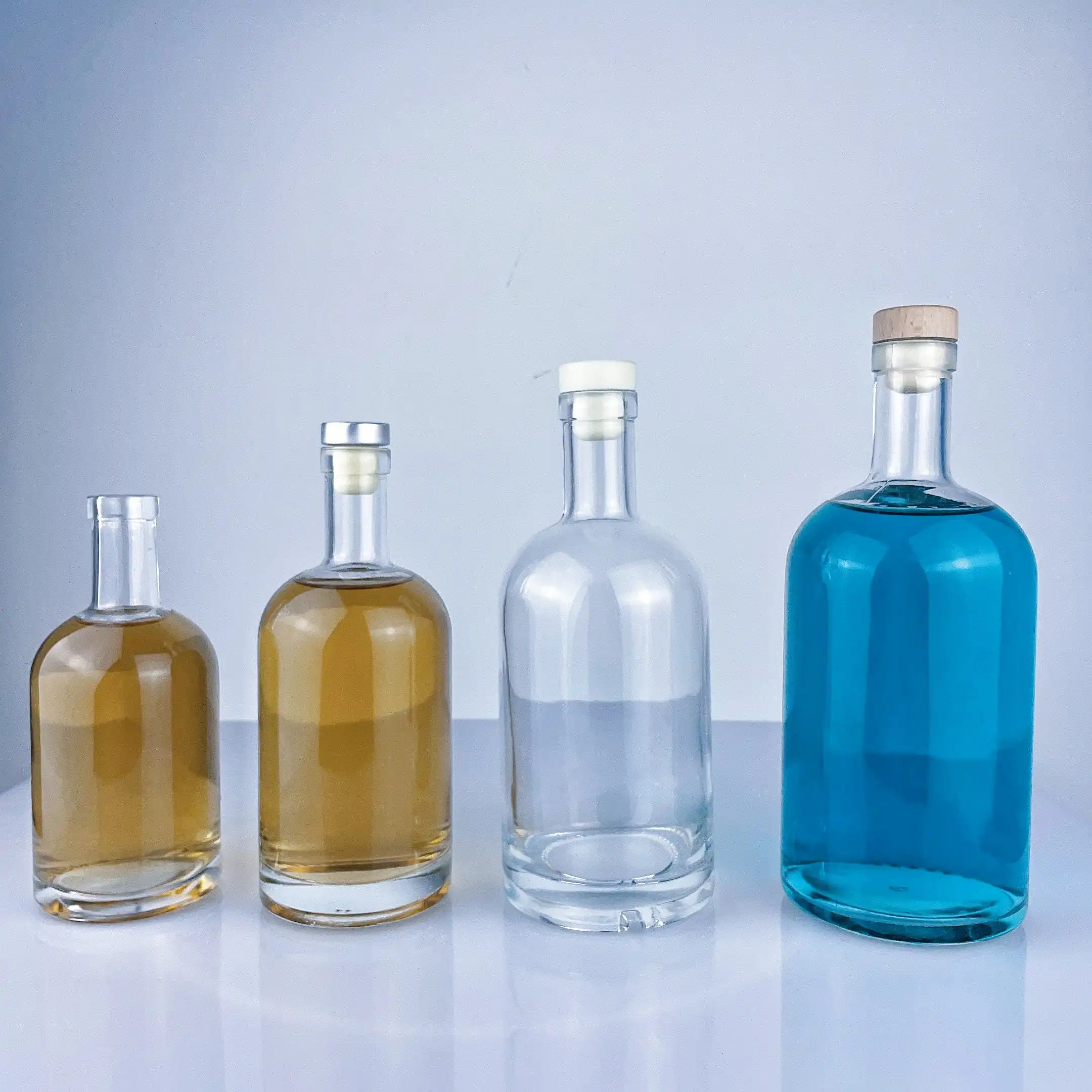 Bottiglie di Vetro per Gin, Whiskey, Vodka e Tequila da 200ml, 375ml, 500ml, 700ml e 750ml